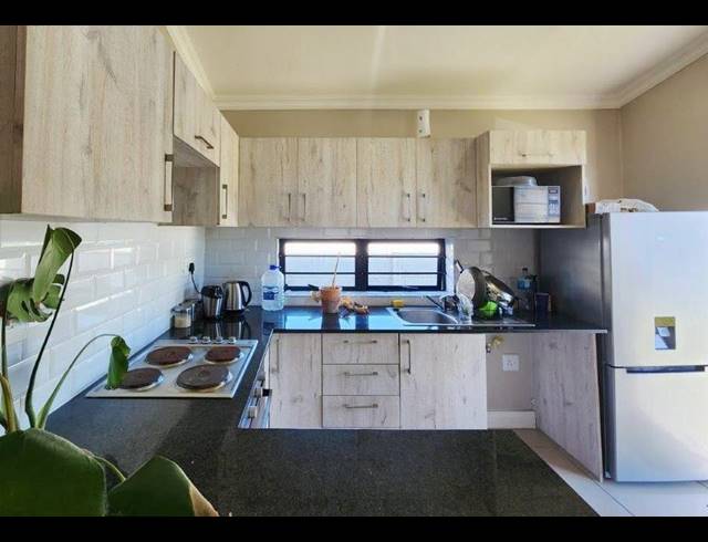 2 BEDROOM TOWNHOUSE FOR SALE IN PARSONSVLEI